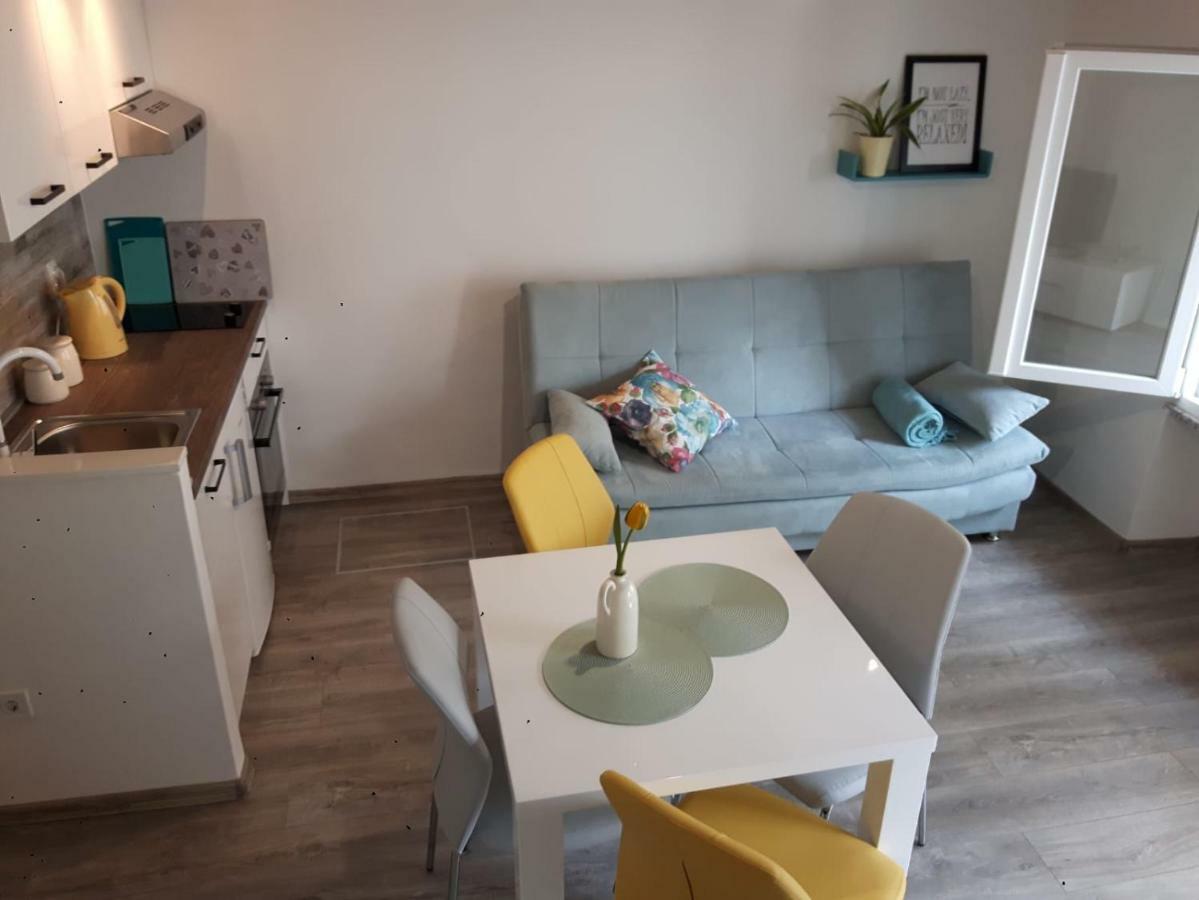 Fina M Studio Apartman Кали Экстерьер фото